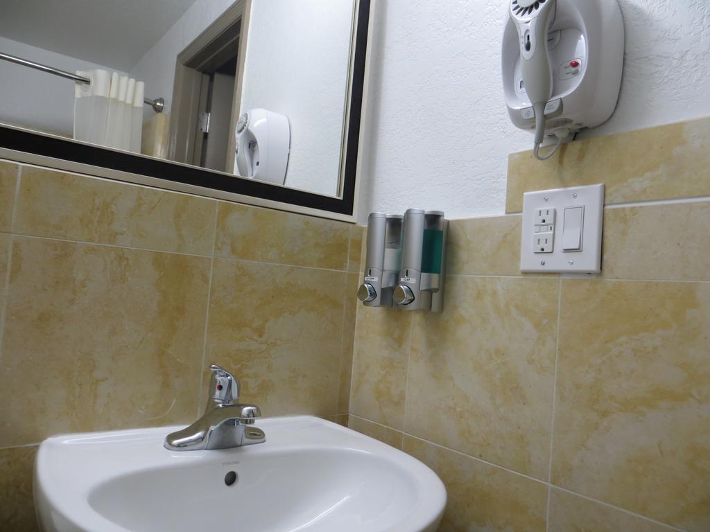 Budget Inn Lake Wales Exterior foto